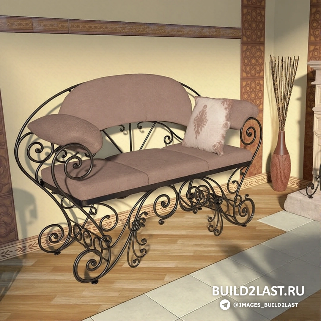 Кованая прикроватная тумбочка и кровать, освещенные настольными лампами, картины на стенах в спальне.